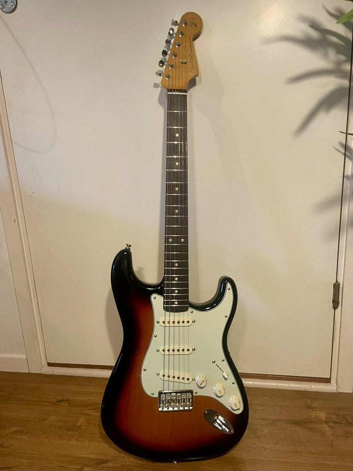 Fender Robert Cray Stratocast...