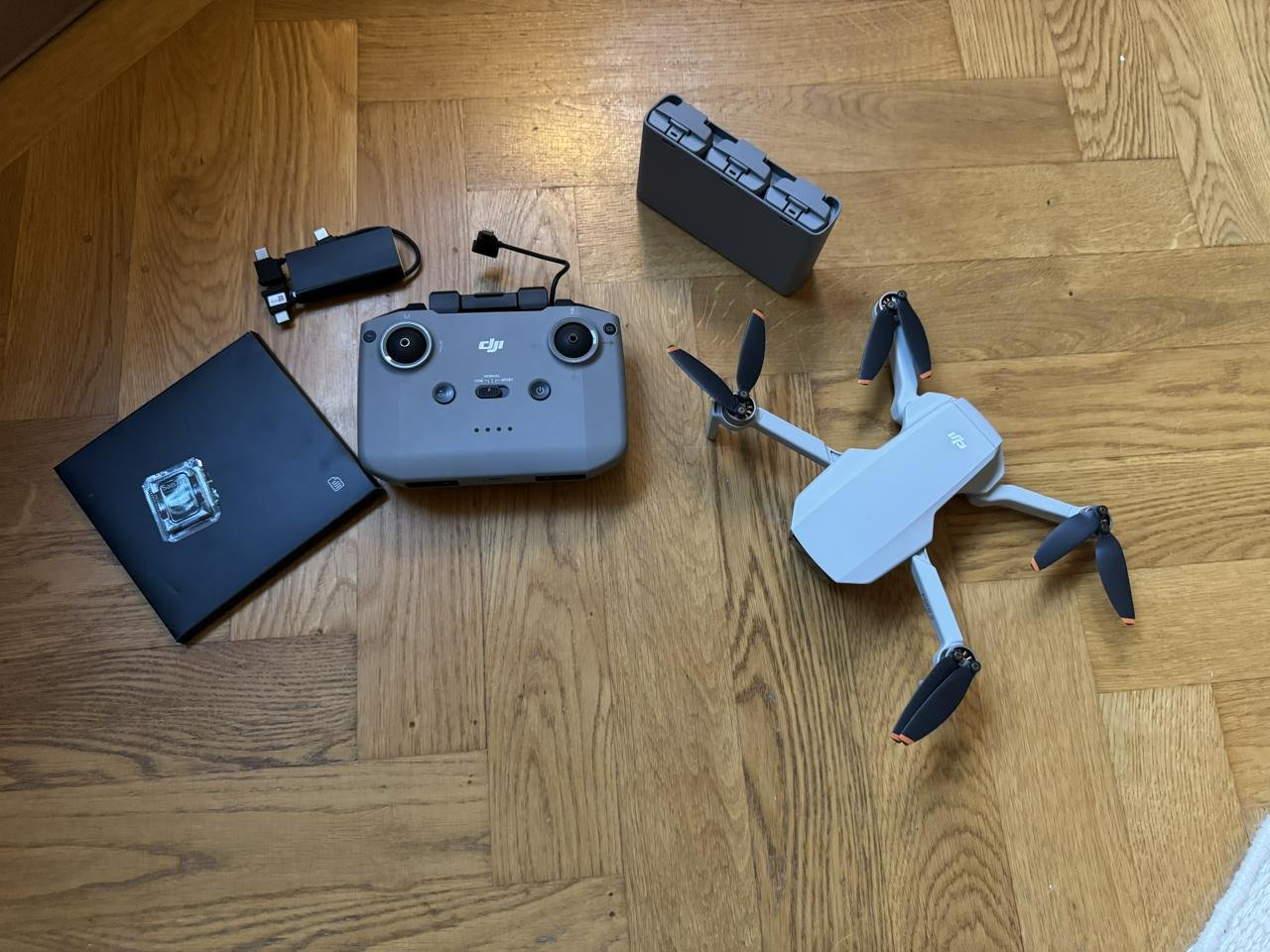 DJI mini 2 fly more combo