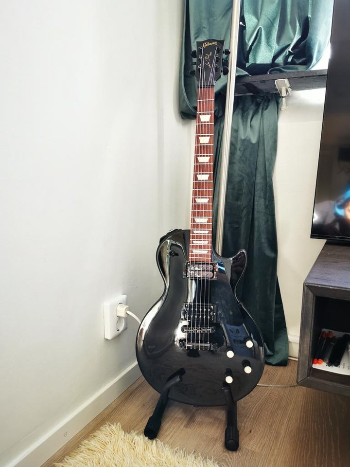 Gibson Les Paul Studio 2013