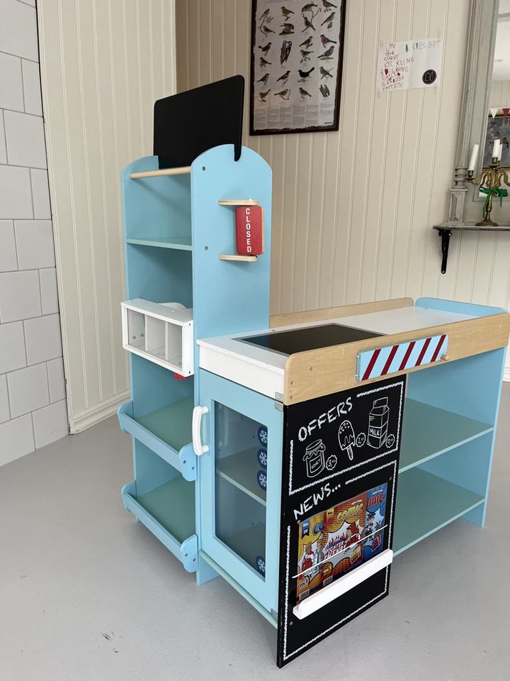 Leksaksaffär i trä