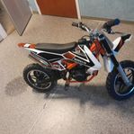 fiddy defekt 49cc säljes