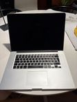 Macbook pro (mitten 2015, 15-tum, 16GB, 512GB SSD, i7)