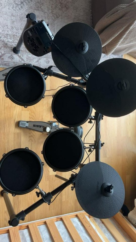 Alesis Nitro Mesh kit 