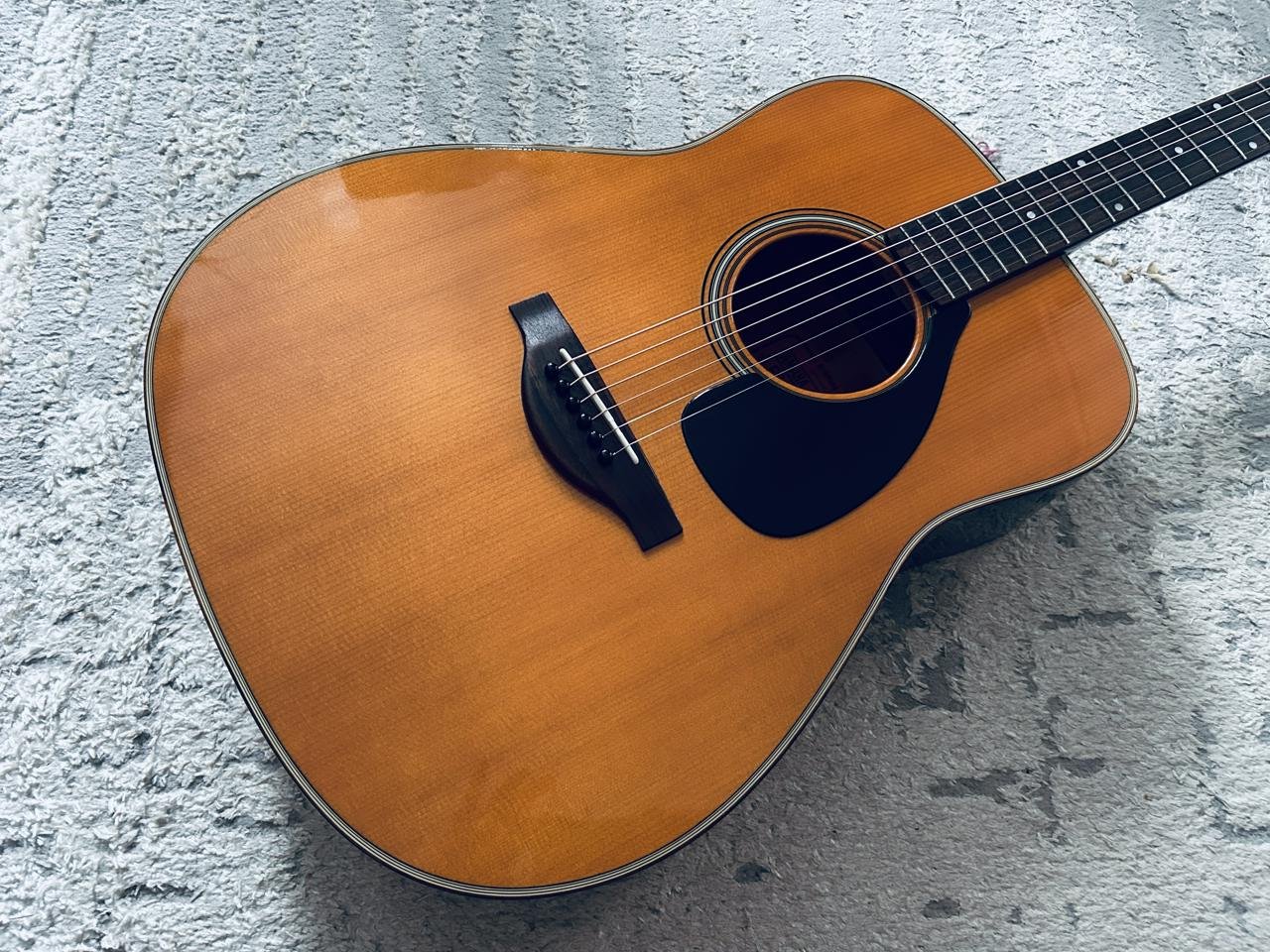 Yamaha fg180 red label 50th a...