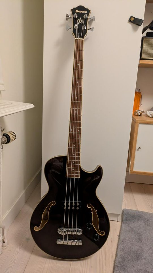 Ibanez AGB140 bas