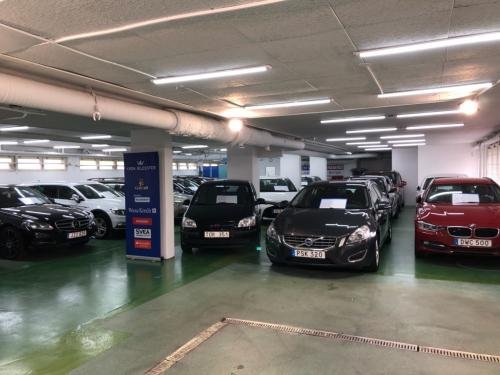 Kronbilcenter AB logo