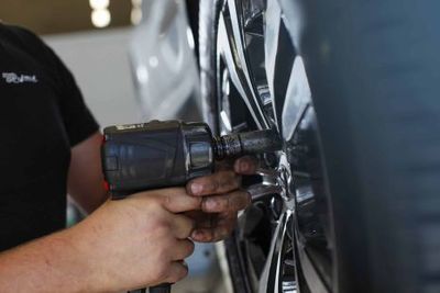 Omslagsbild för Rejmes Däckcenter